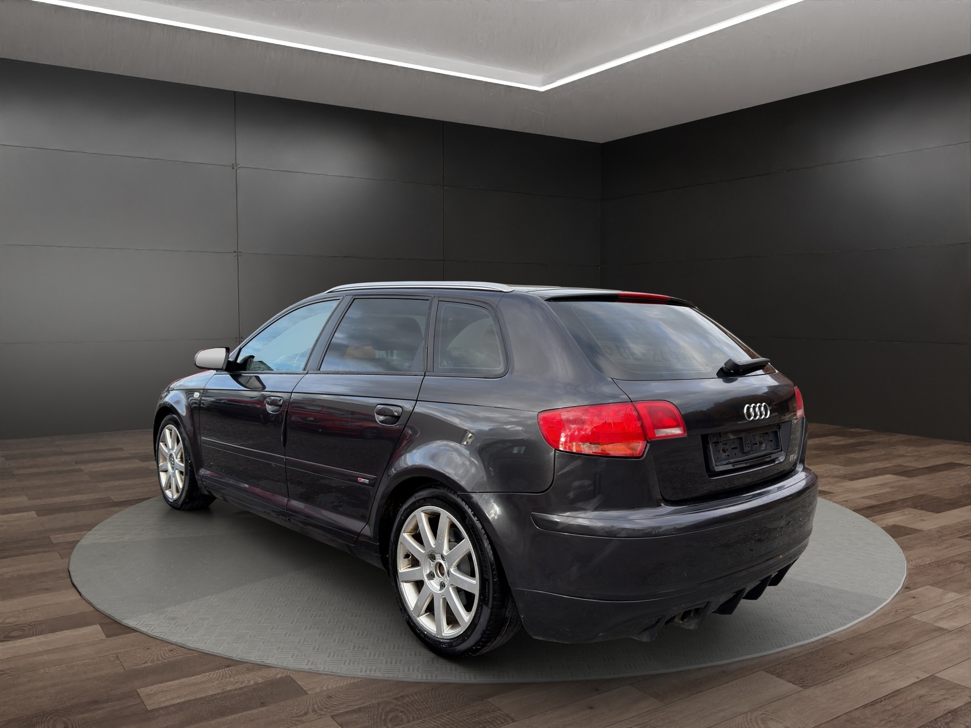 AUDI A3 Sportback 2.0 TDI Ambition quattro-image-4