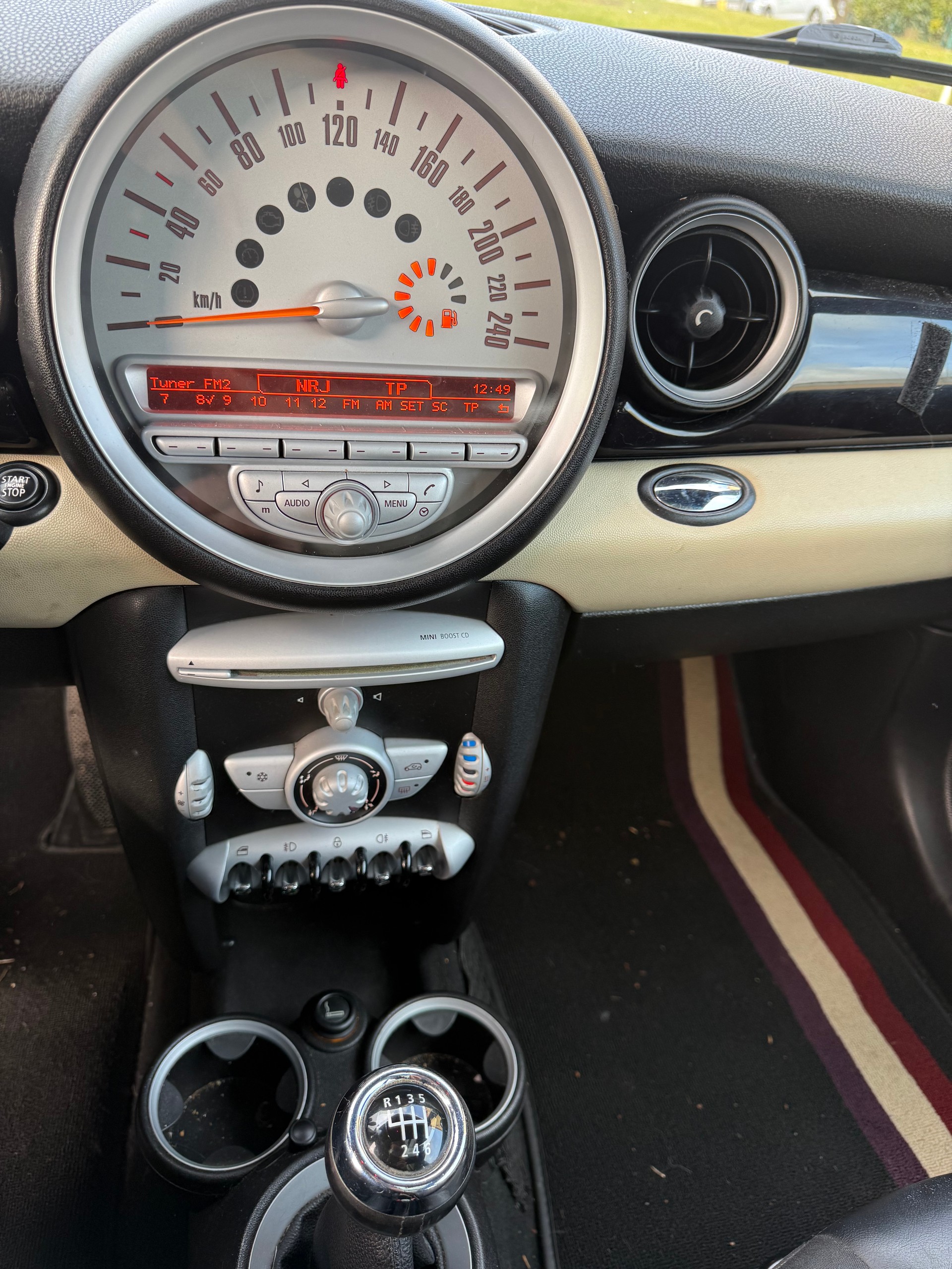 MINI Cooper-image-9