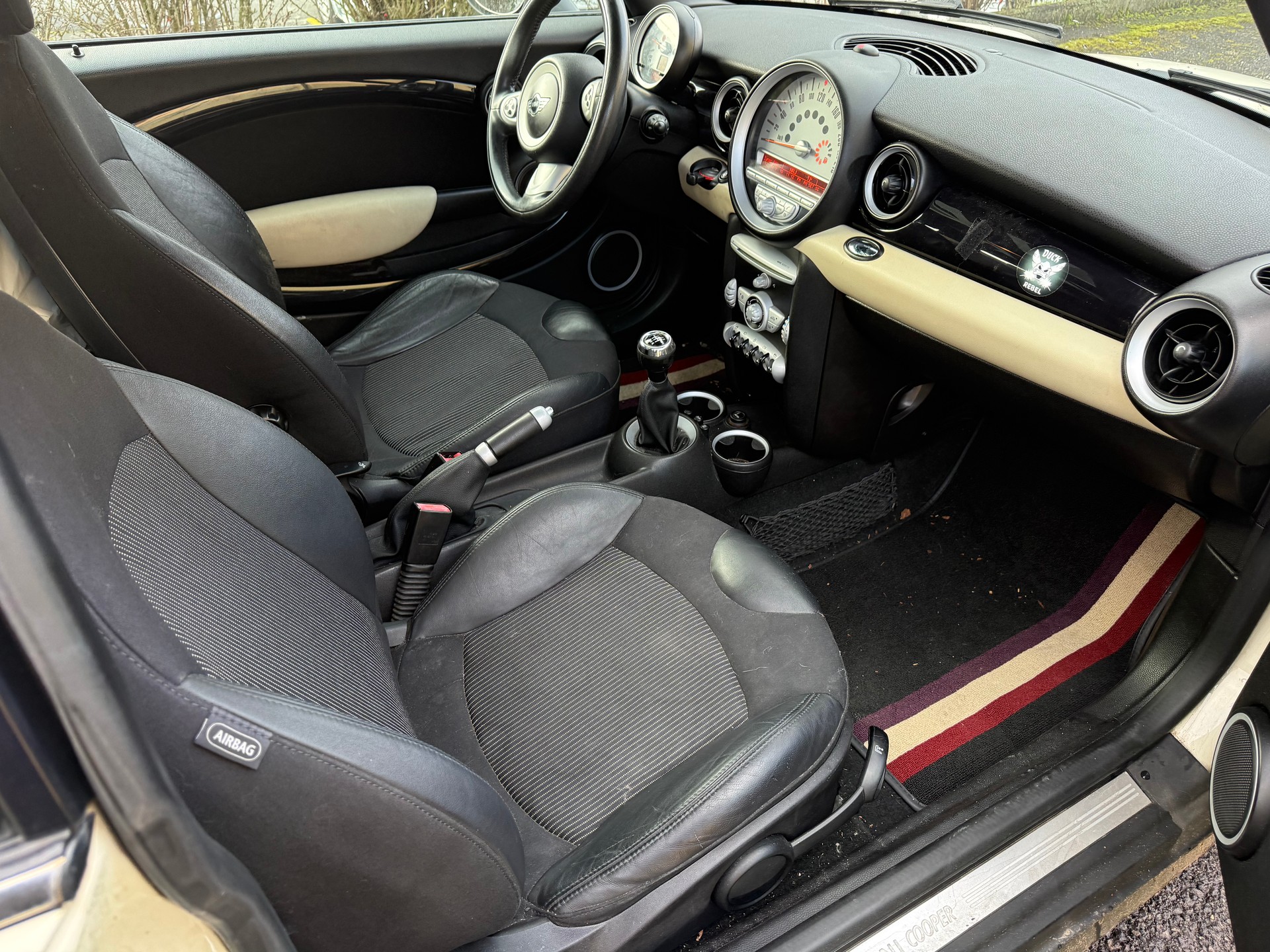 MINI Cooper-image-6