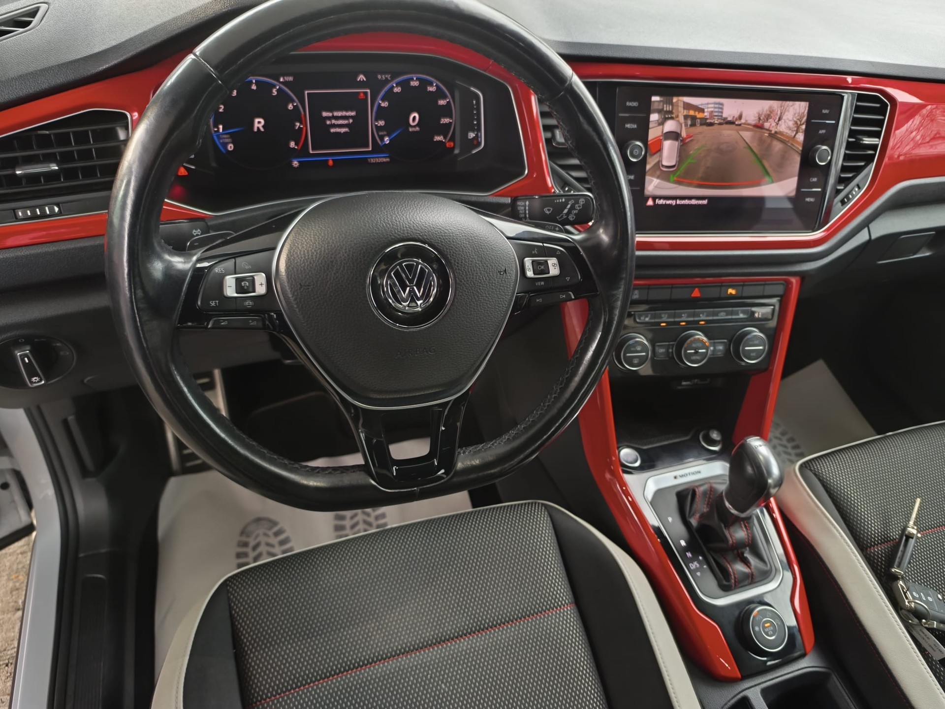 VW T-Roc 2.0 TSI Sport DSG 4Motion-image-8