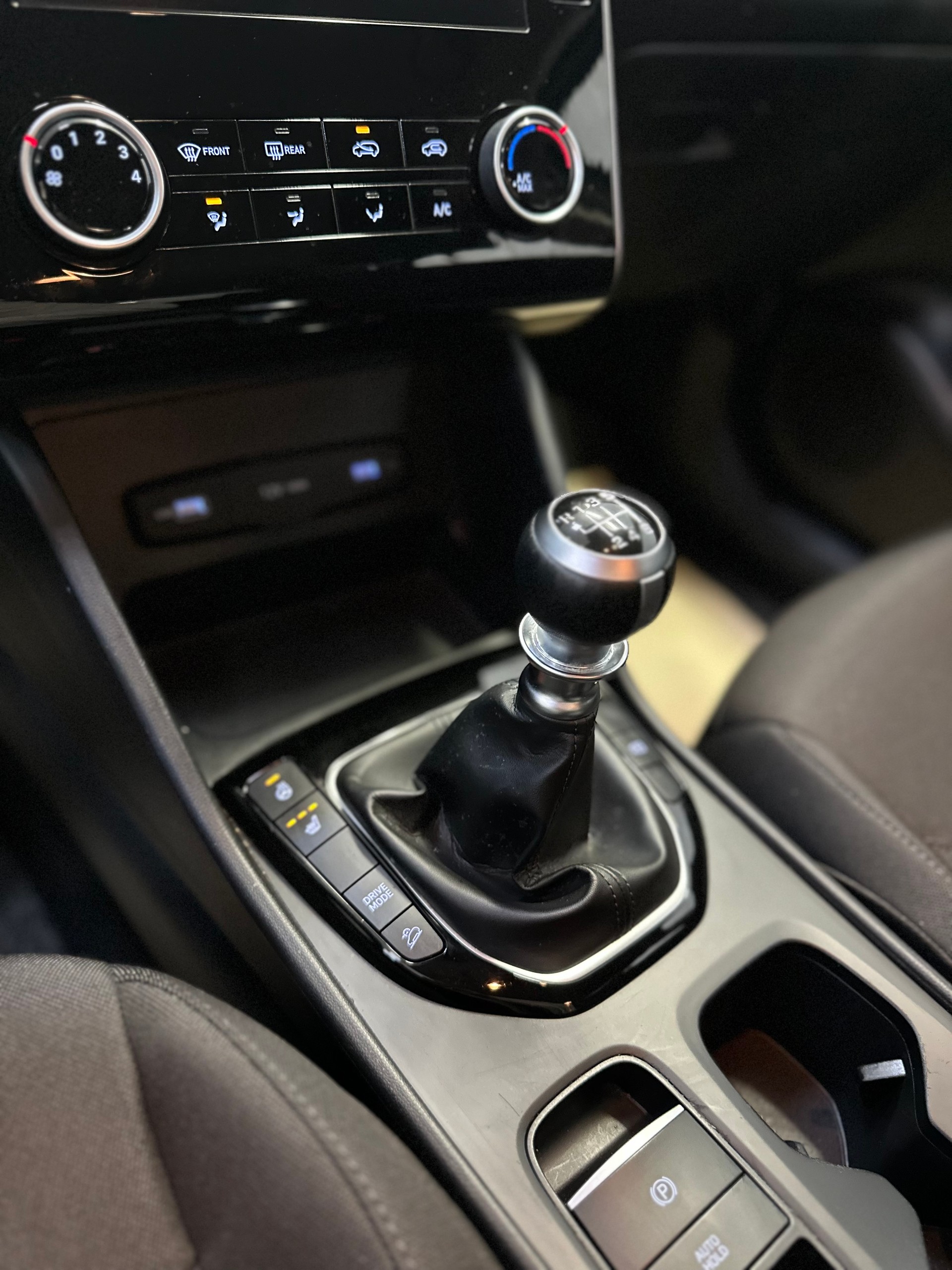 HYUNDAI Tucson 1.6 TGDI 48V Origo 2WD-image-15