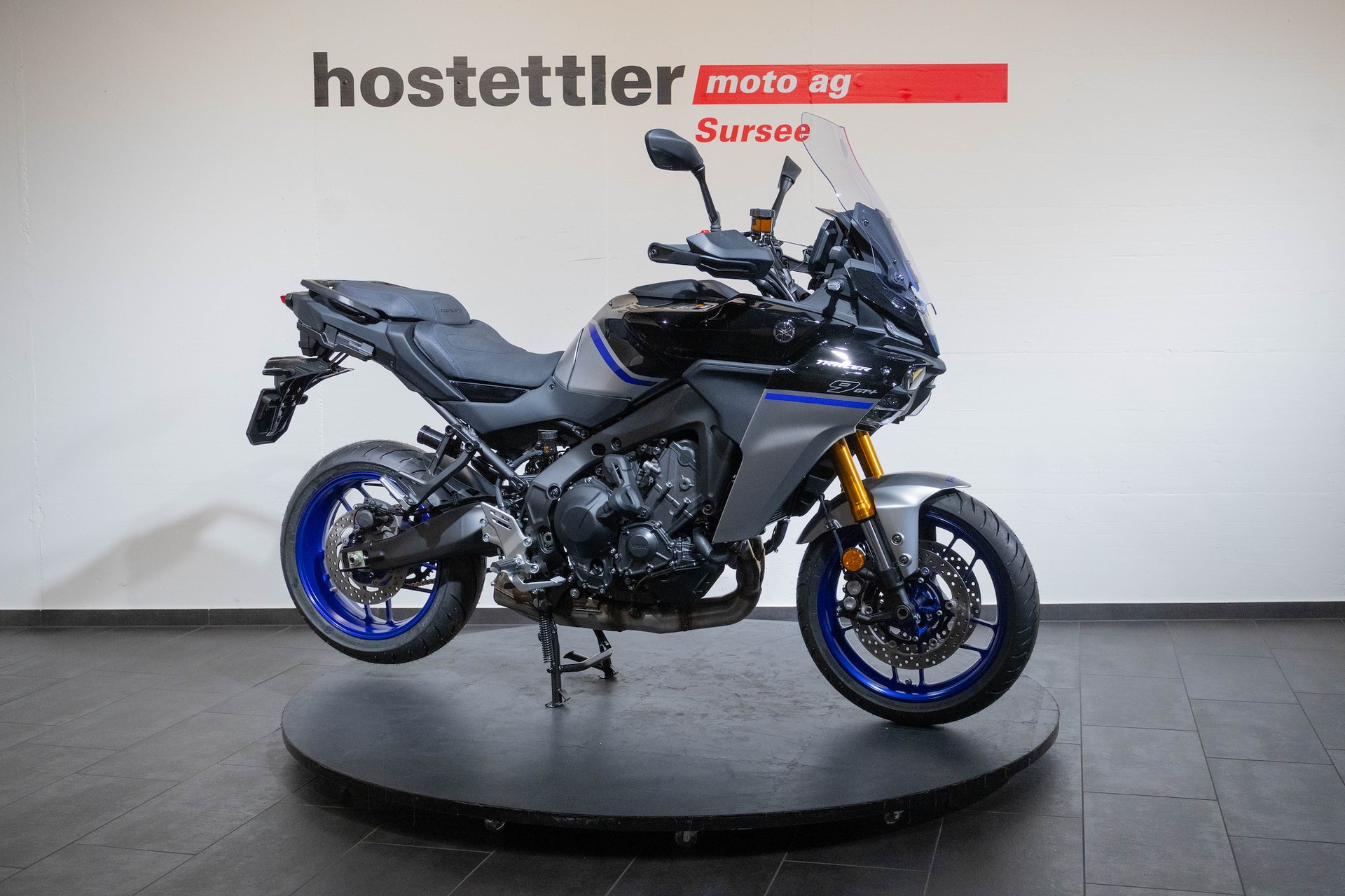 YAMAHA Tracer 9 GT+ Y-AMT-showroom-element-1