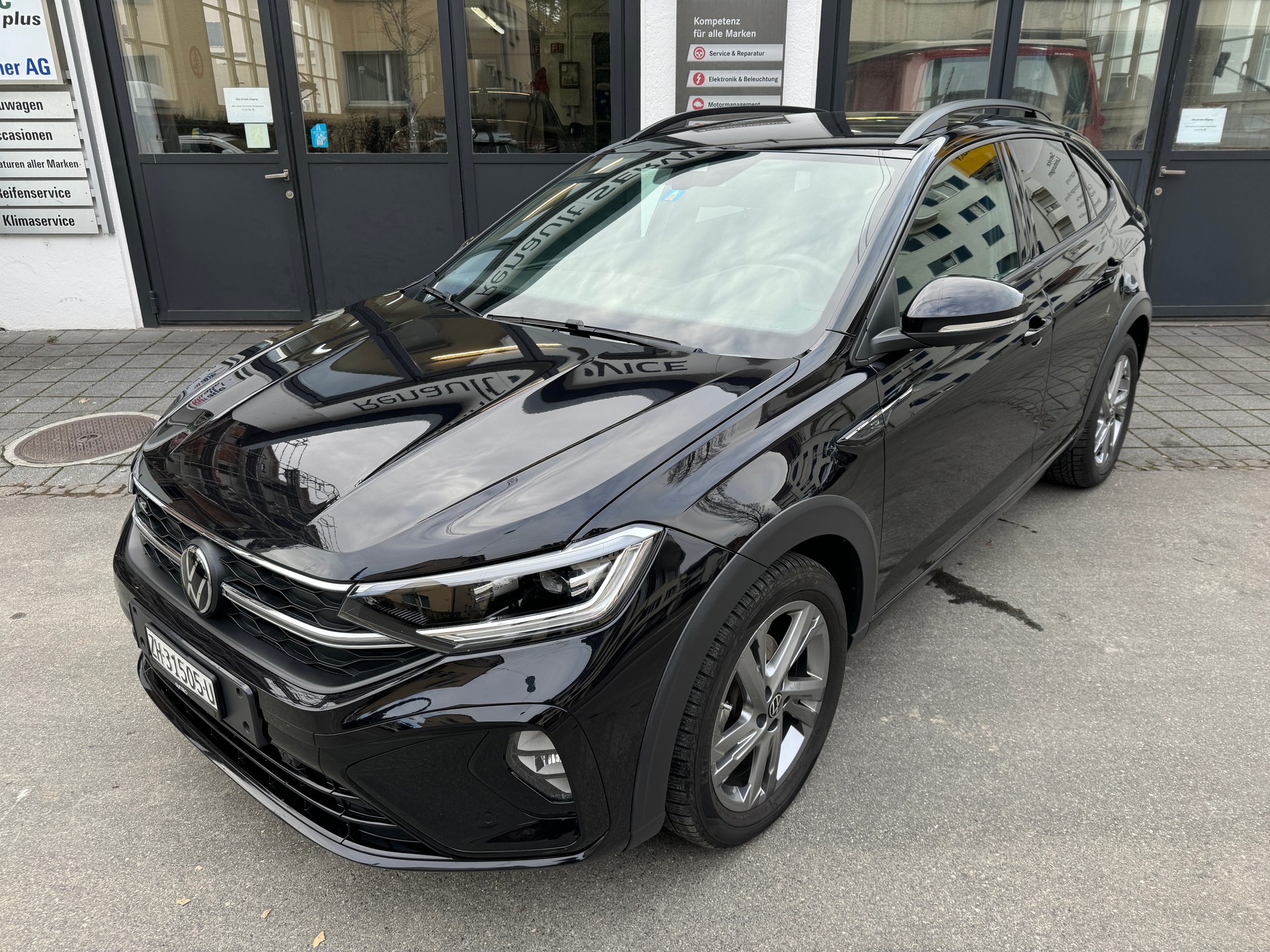VW Taigo 1.0 TSI R-Line DSG-showroom-element-1