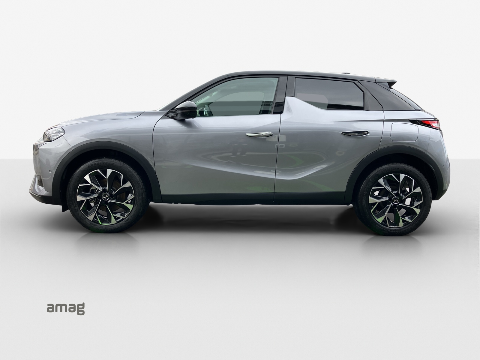 DS AUTOMOBILES DS 3 1.2 MHEV Etoile-showroom-element-1