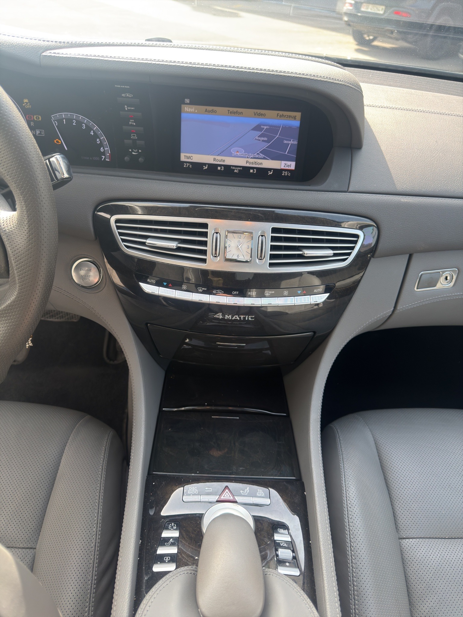 MERCEDES-BENZ CL 500 4Matic 7G-Tronic-image-13