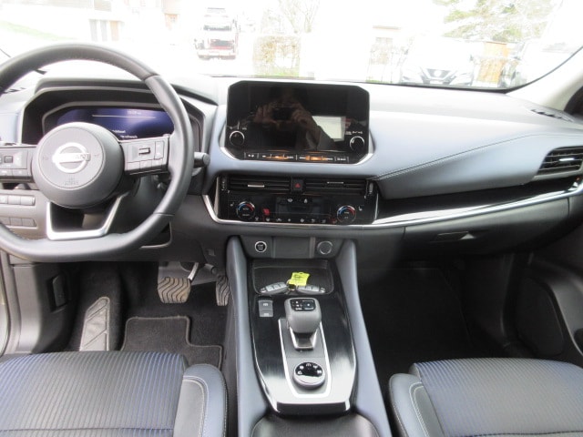 NISSAN Qashqai 1.3 DIG-T N-Connecta 4x4-image-5