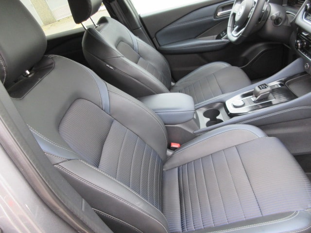 NISSAN Qashqai 1.3 DIG-T N-Connecta 4x4-image-7