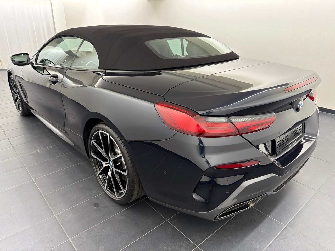 BMW 840i M Sport Pro-showroom-element-1