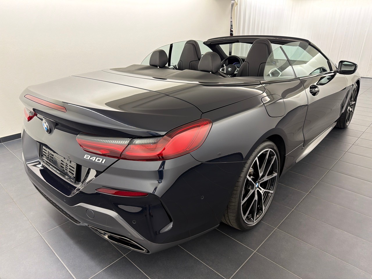 BMW 840i M Sport Pro-showroom-element-2