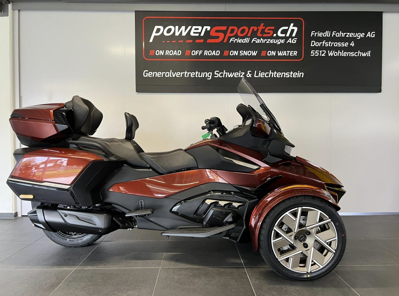 CAN-AM Spyder RT Sea to Sky-image-3