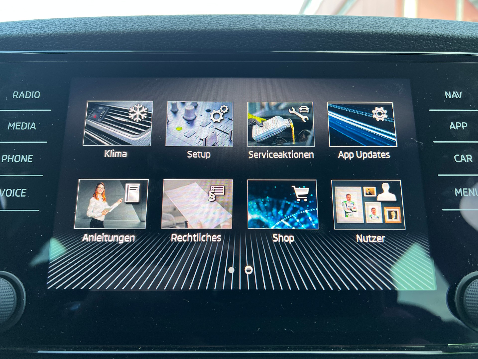 SKODA Karoq 1.5 TSI Selection DSG-image-20