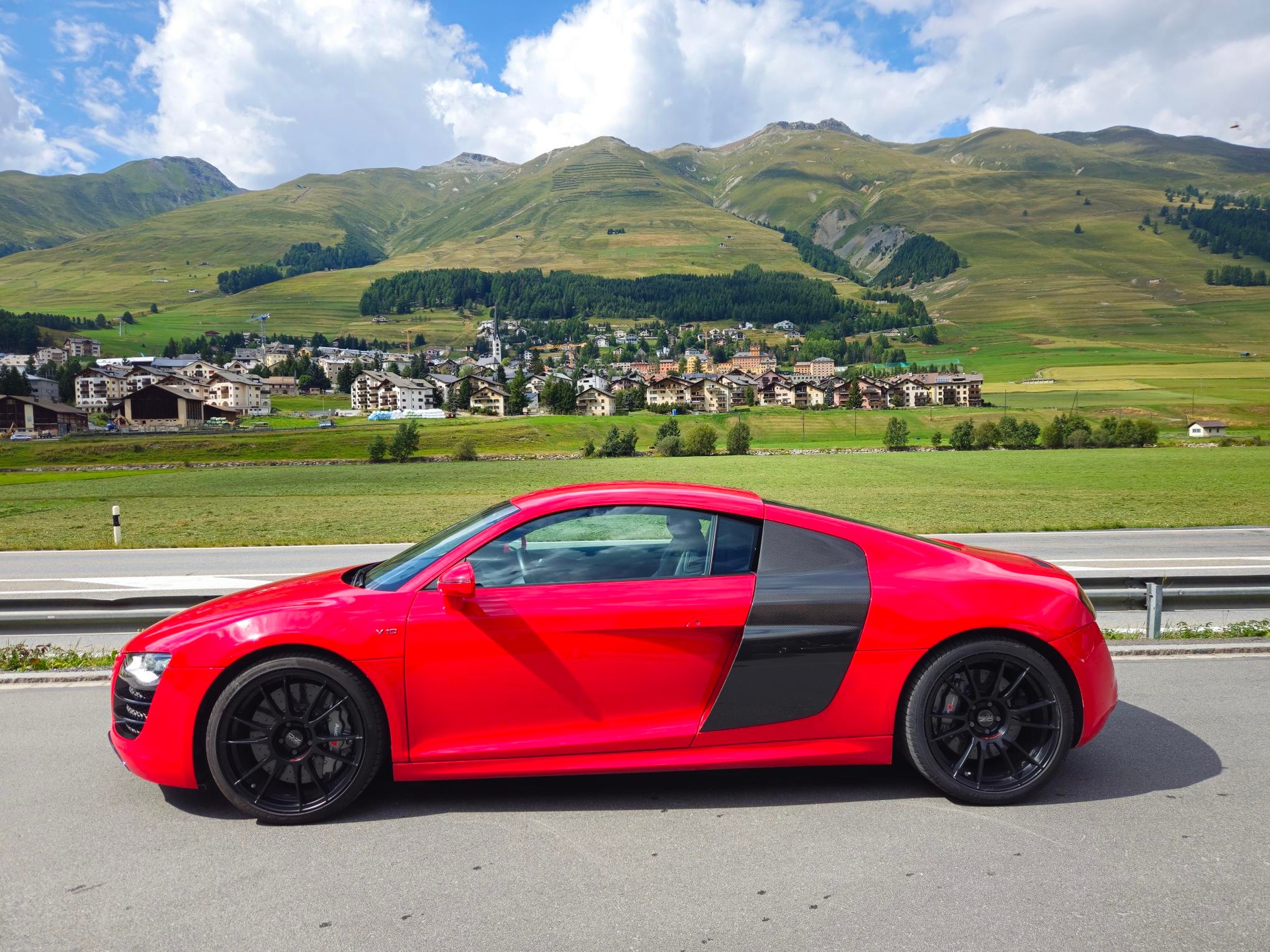 AUDI Coupé 5.2 R-Tronic-image-2