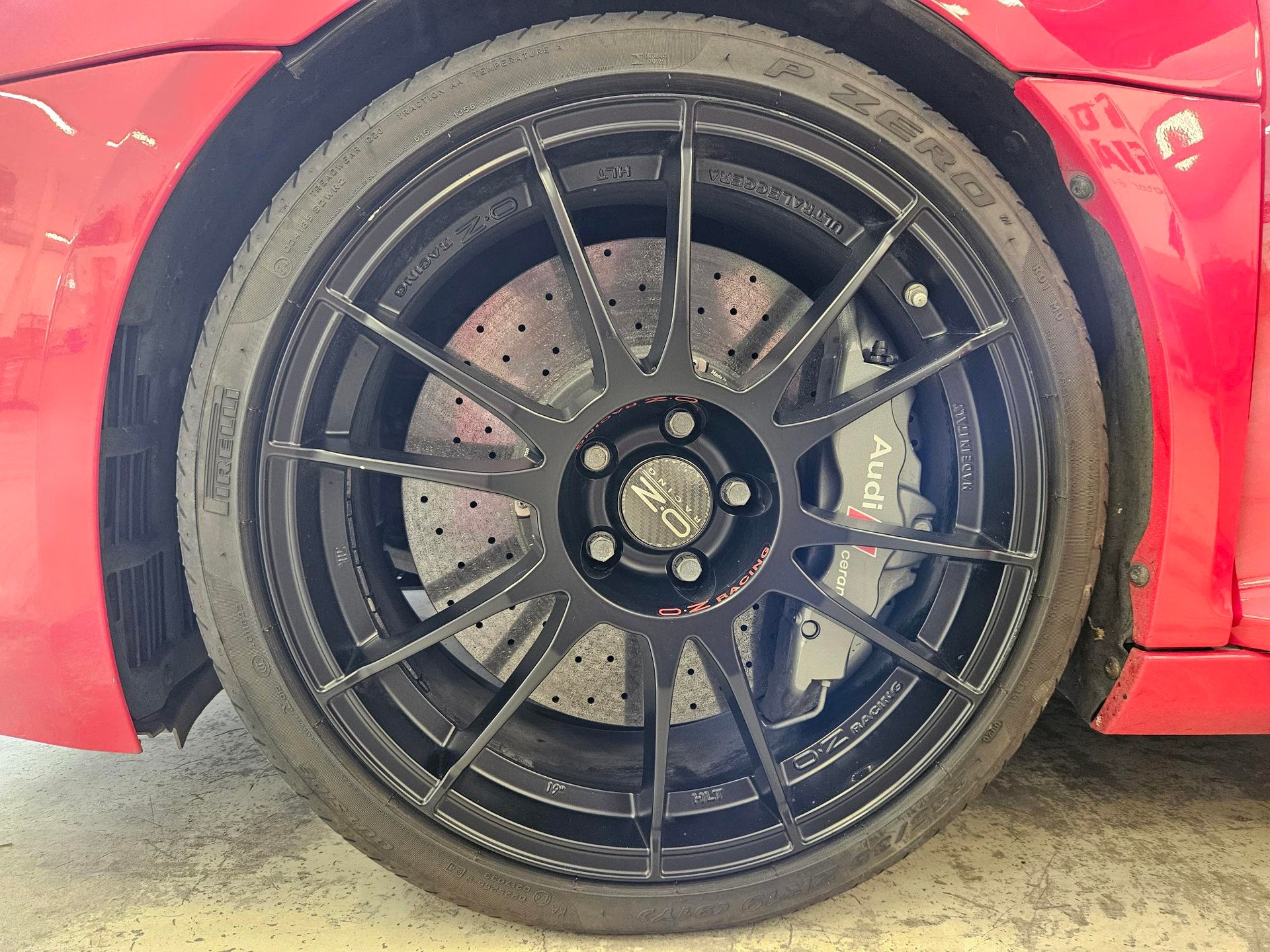 AUDI Coupé 5.2 R-Tronic-image-9