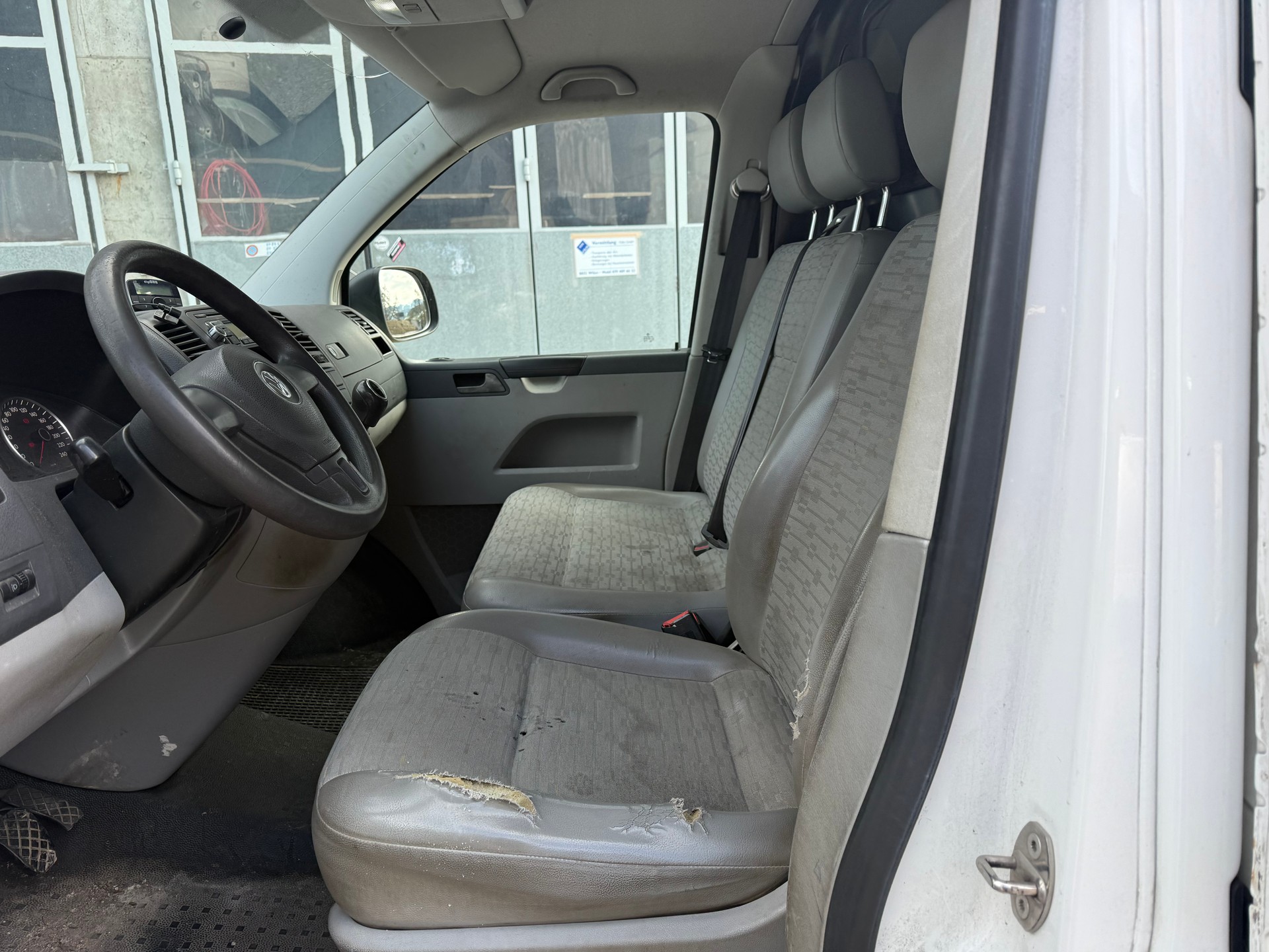 VW T5 2.0 TDI 4Motion-image-1
