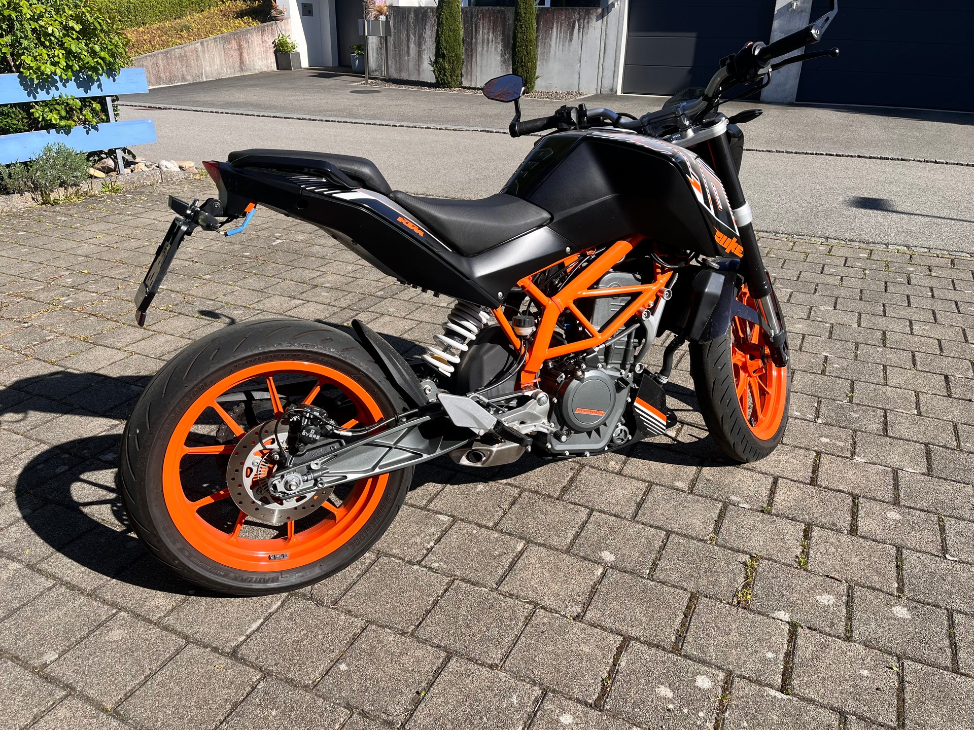 KTM 390 Duke ABS-image-3