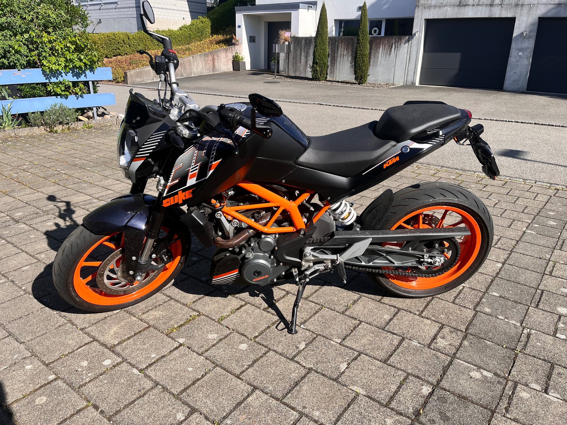 KTM 390 Duke ABS-image-1