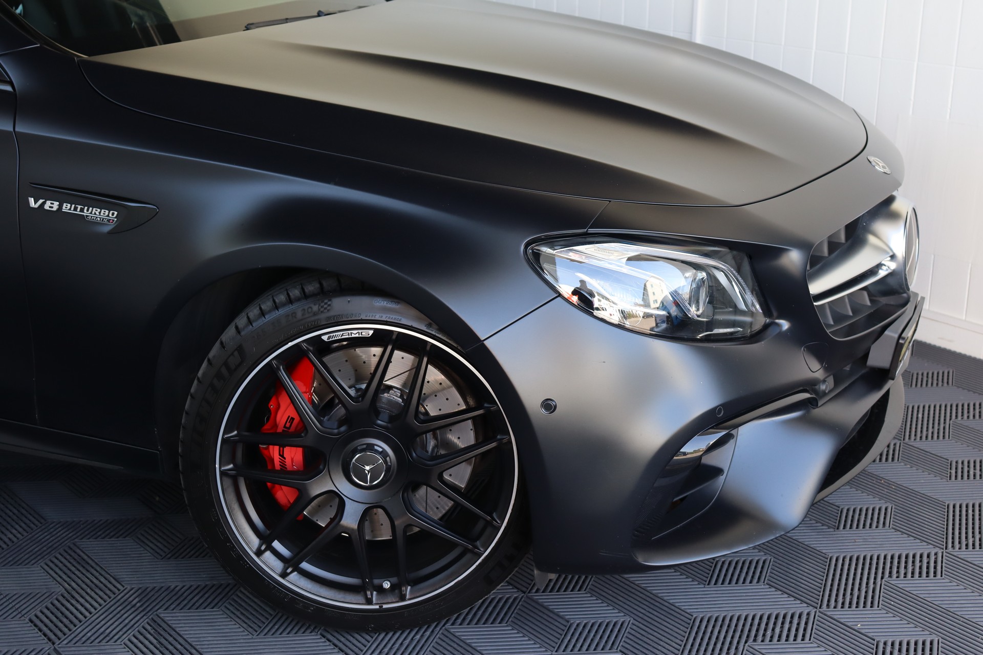 MERCEDES-BENZ E 63 AMG S EDITION 1 4 MATIC 9G-TRONIC-image-6
