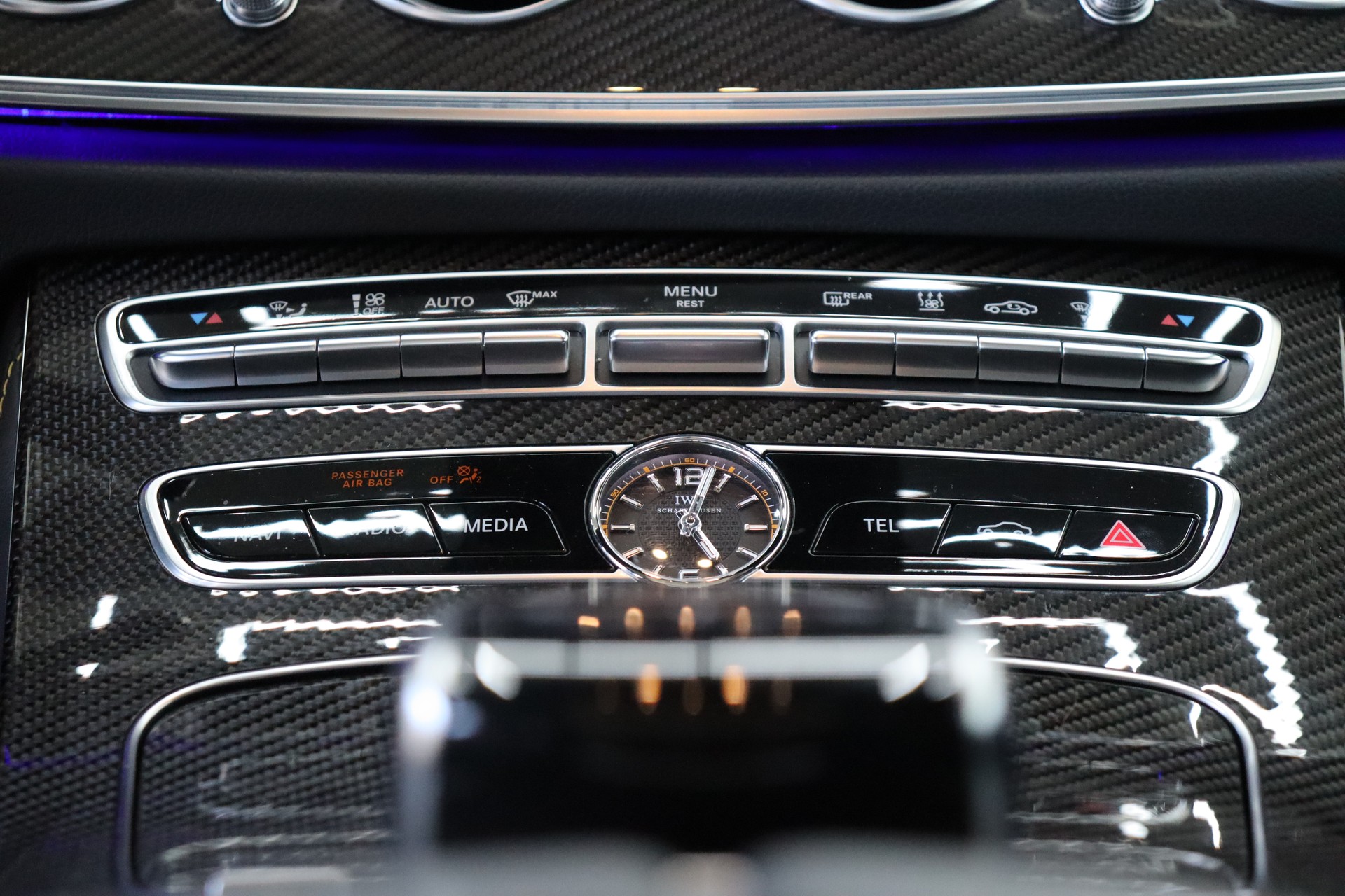 MERCEDES-BENZ E 63 AMG S EDITION 1 4 MATIC 9G-TRONIC-image-22