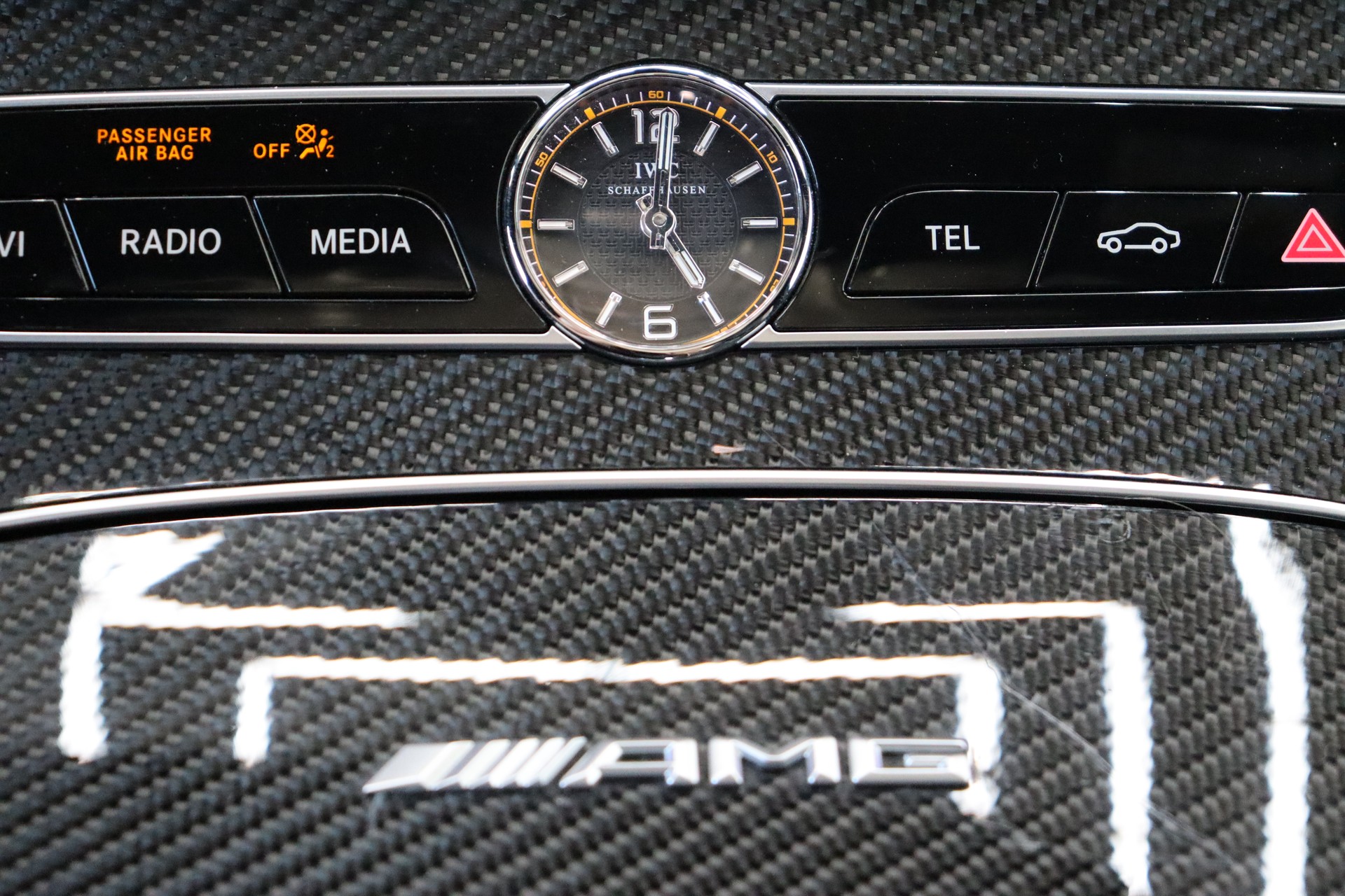 MERCEDES-BENZ E 63 AMG S EDITION 1 4 MATIC 9G-TRONIC-image-20