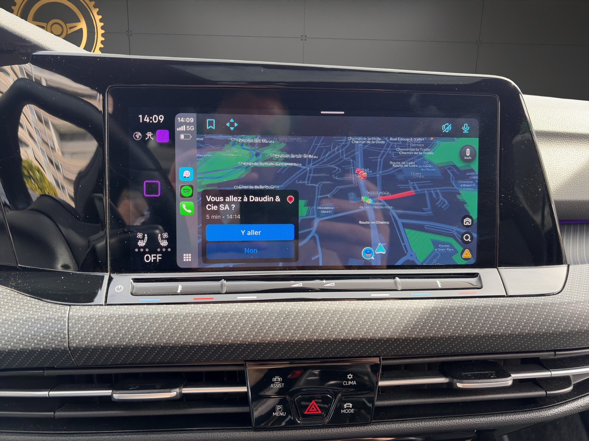 VW Golf 2.0 TSI R DSG 4Motion R Performance-image-22