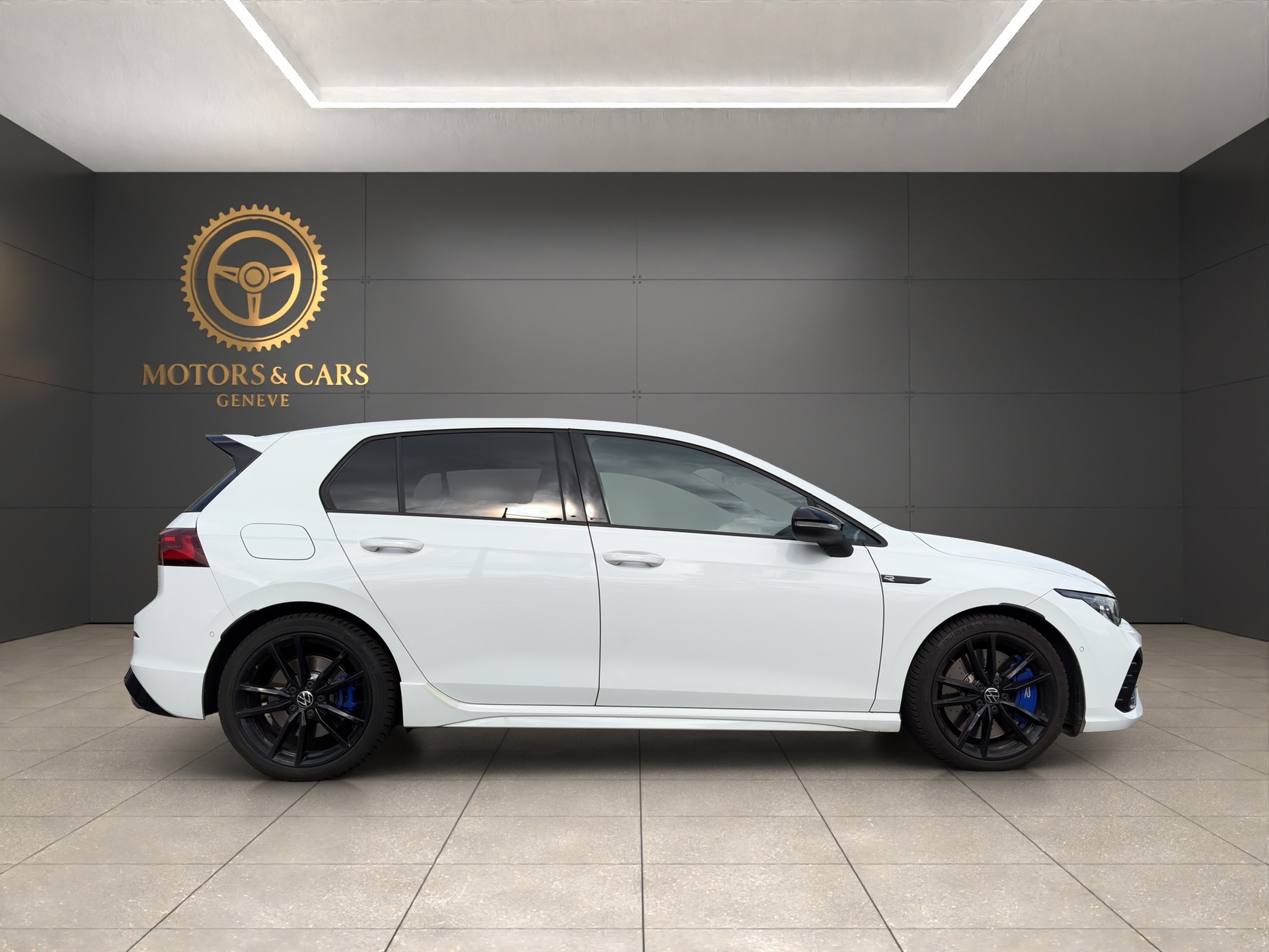 VW Golf 2.0 TSI R DSG 4Motion R Performance-image-5