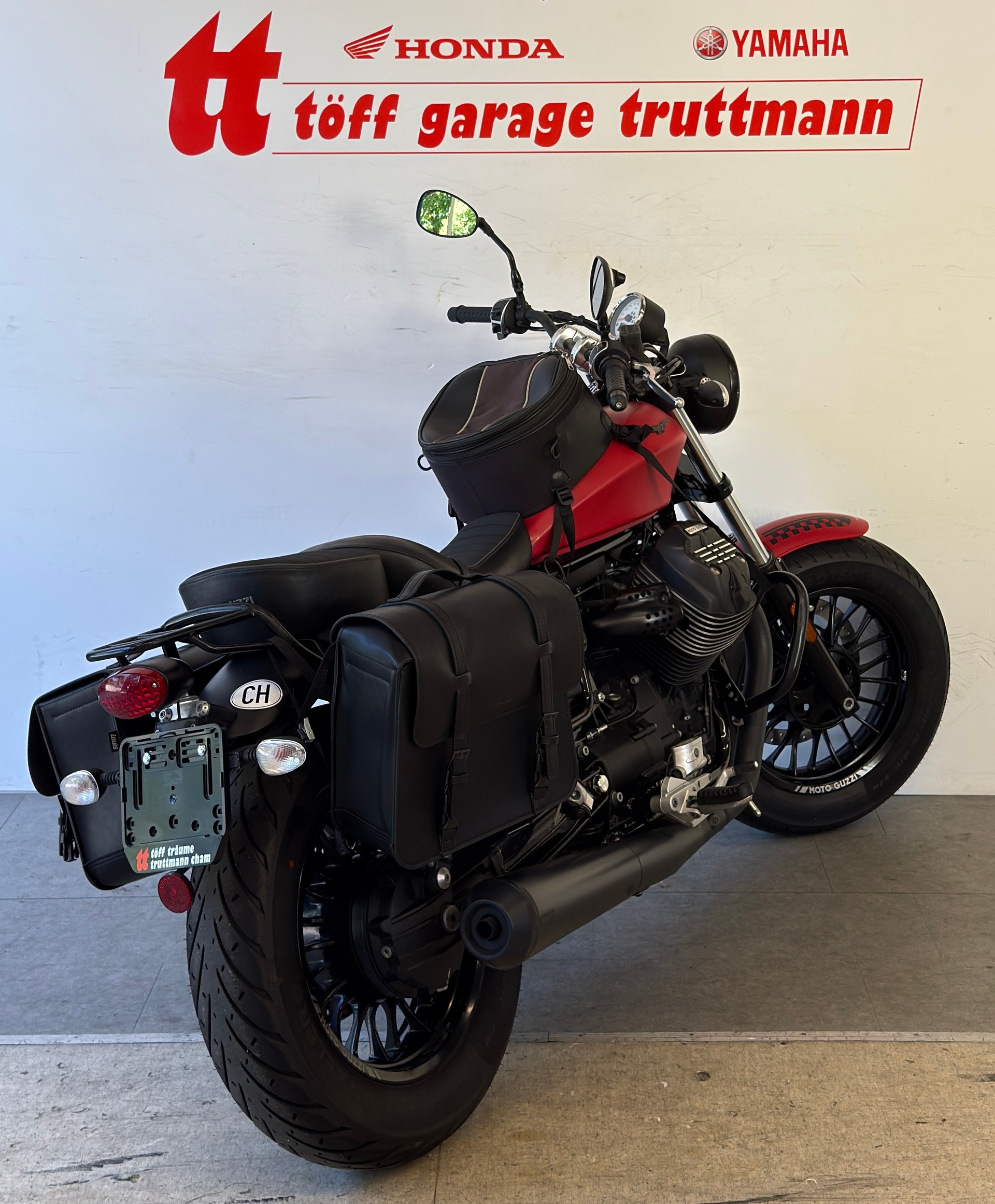 MOTO GUZZI V9 Bobber 850 ABS-image-3