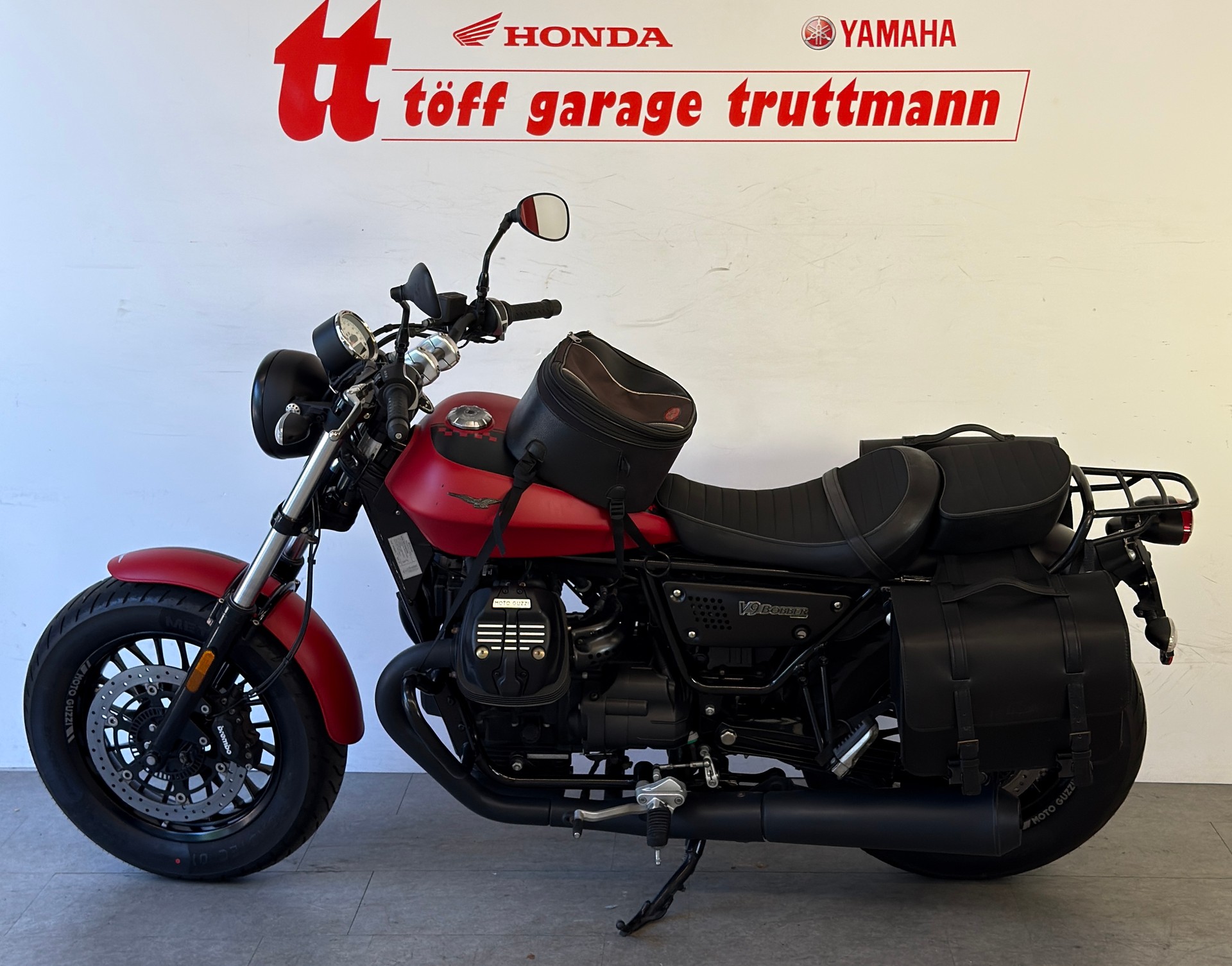 MOTO GUZZI V9 Bobber 850 ABS-image-1