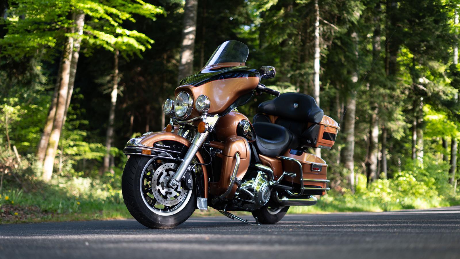 HARLEY-DAVIDSON FLHTCU Electra Glide Ultra Classic ABS Anniversary-image-1