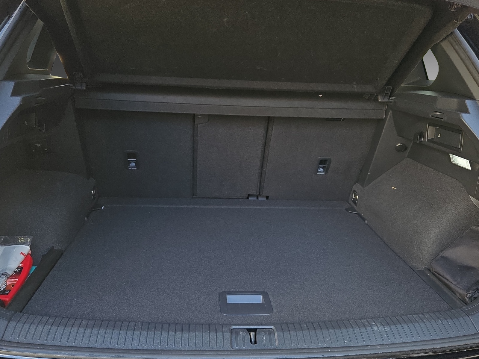 VW Tiguan 2.0TSI R 4Motion DSG-image-9