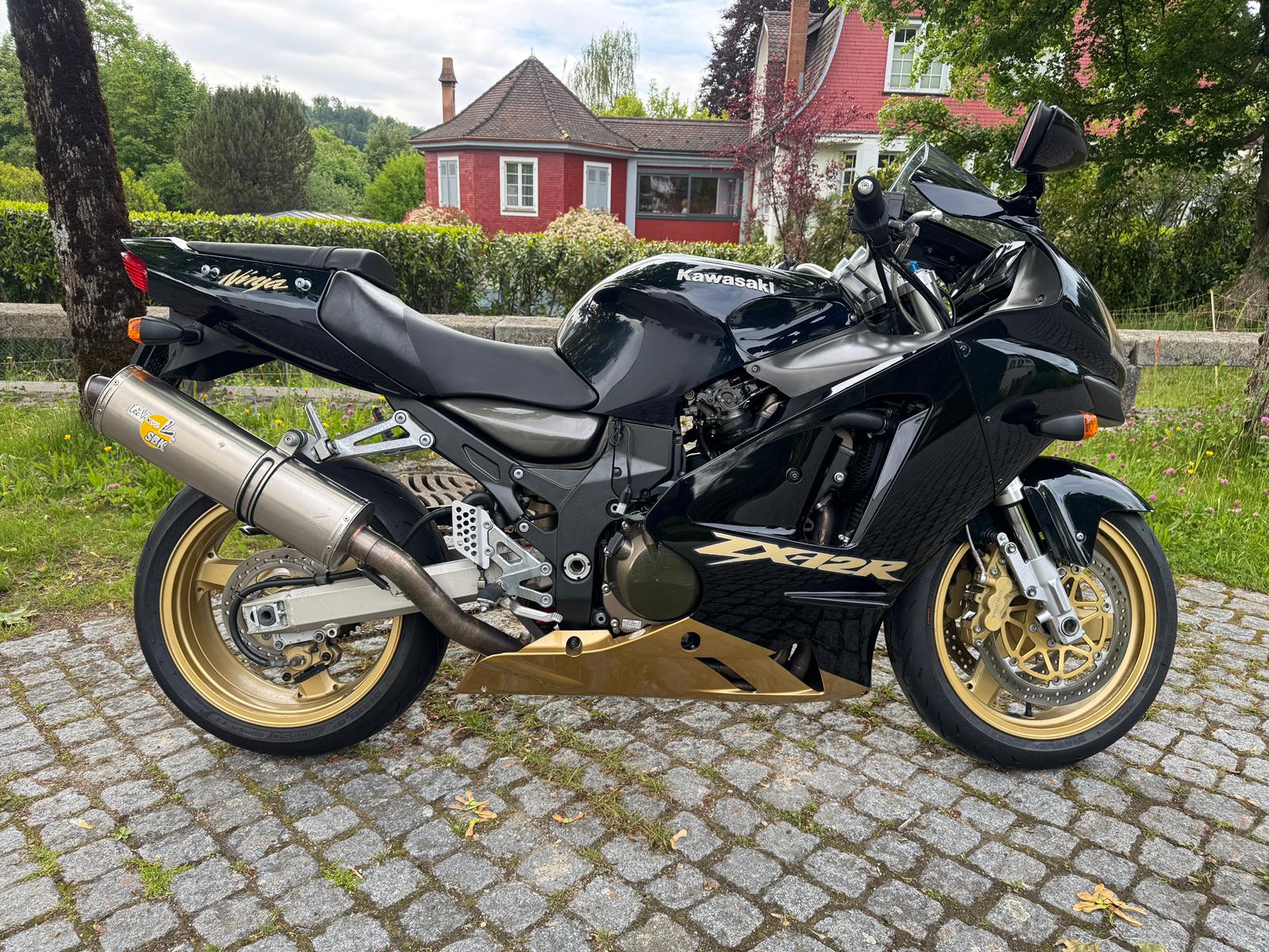 KAWASAKI Ninja ZX-12R B1-image-0