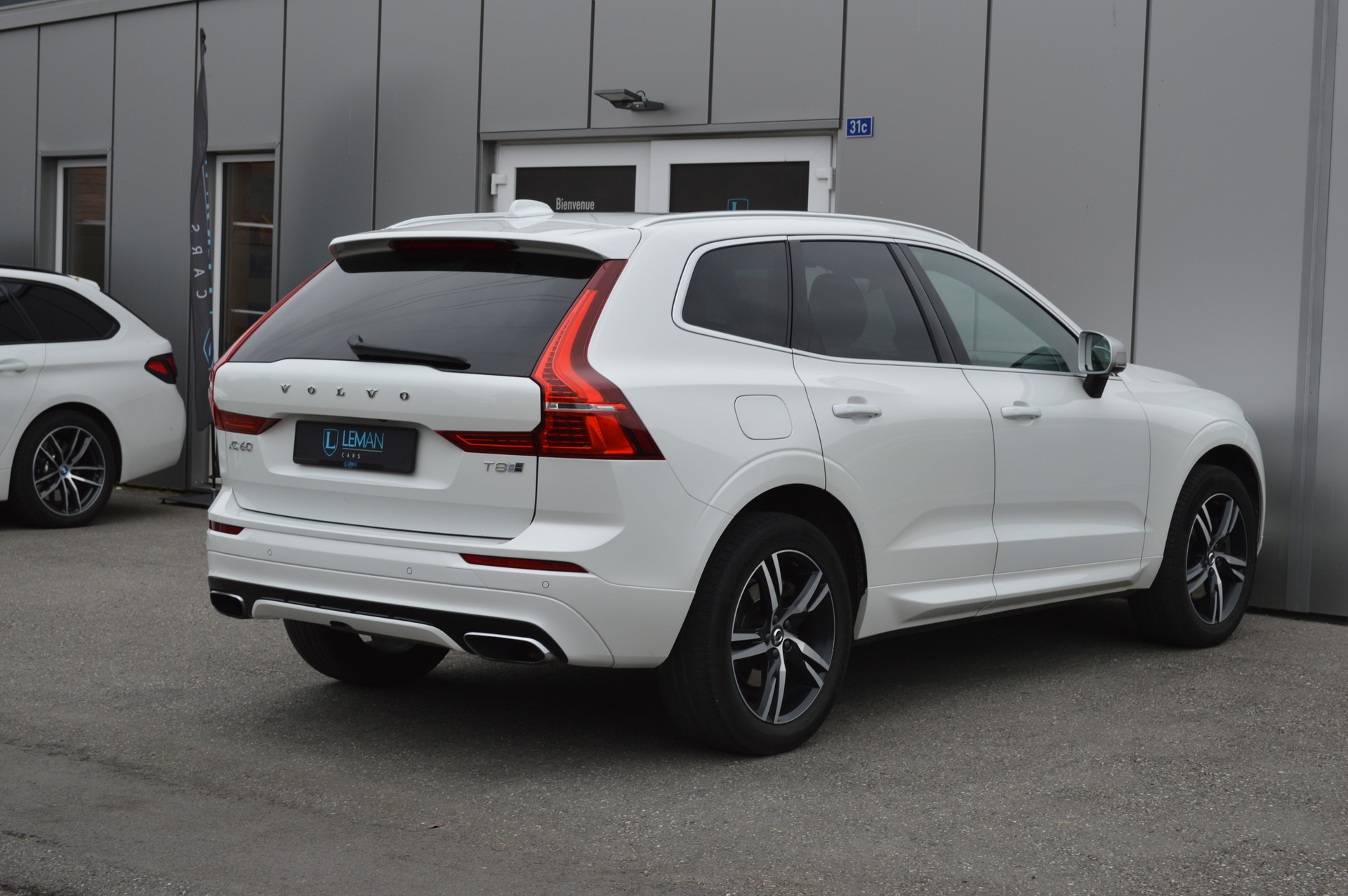 VOLVO XC60 T8 eAWD R-Design Geartronic-image-4