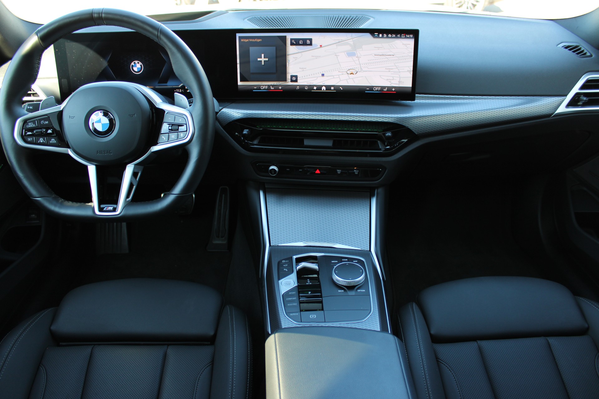 BMW 330d xDrive 48V Touring-image-12