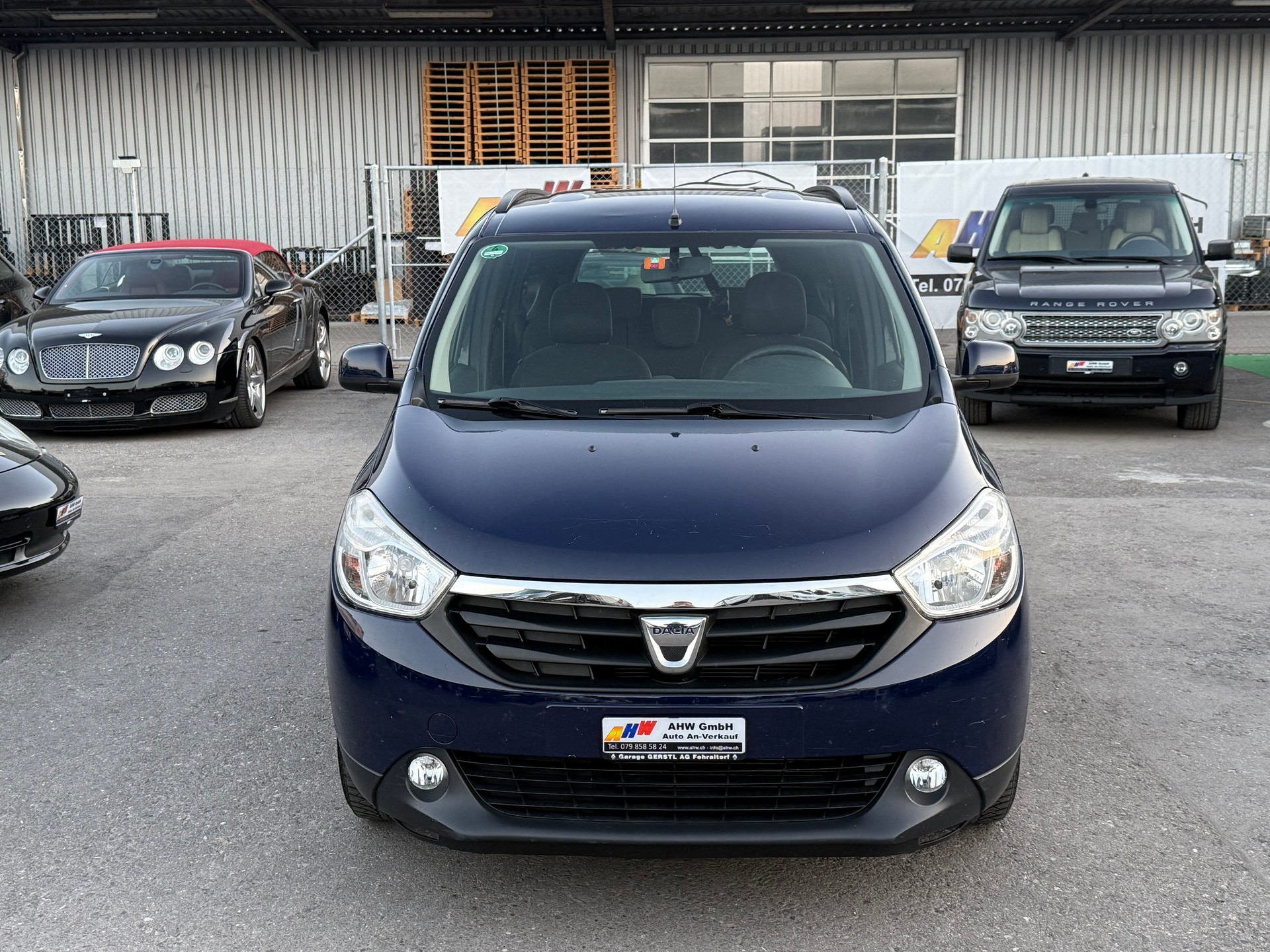 DACIA Lodgy 1.6 Ambiance / Frisch ab MFK & Service / 8-fach bereift / 7 Plätzer / 1.Hand / Zahnriemen ersetzt-image-1