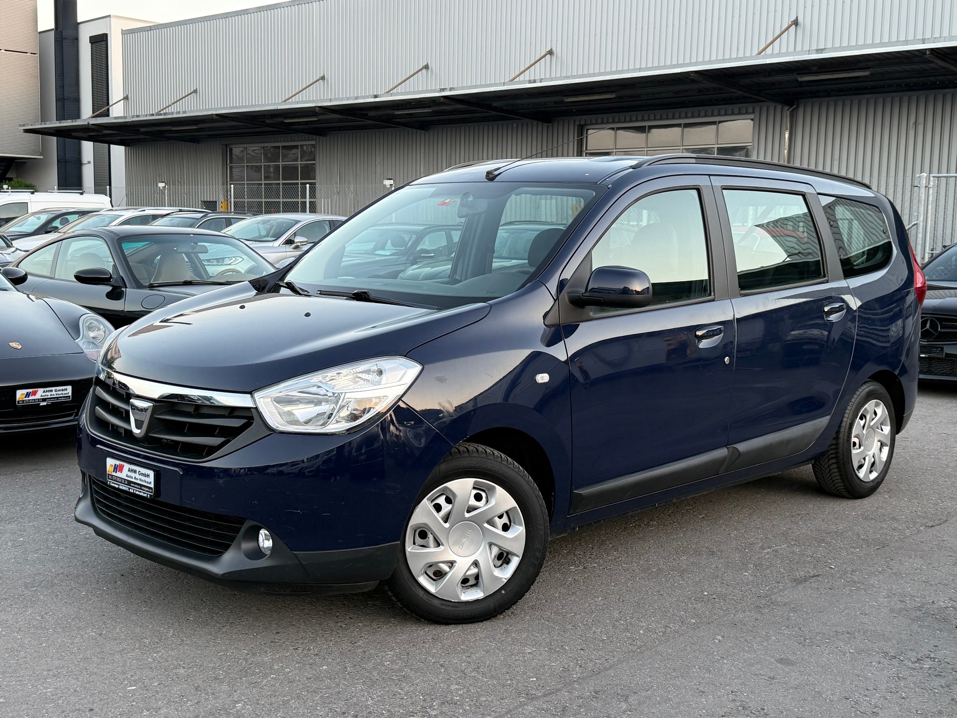 DACIA Lodgy 1.6 Ambiance / Frisch ab MFK & Service / 8-fach bereift / 7 Plätzer / 1.Hand / Zahnriemen ersetzt