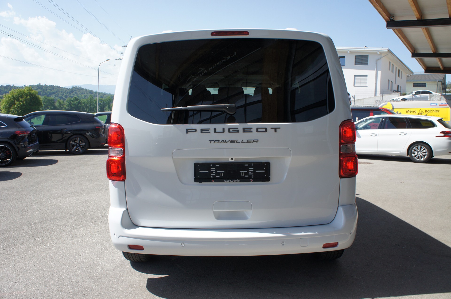 PEUGEOT Traveller 2.0 BlueHDi Business Standard EAT8-showroom-element-3