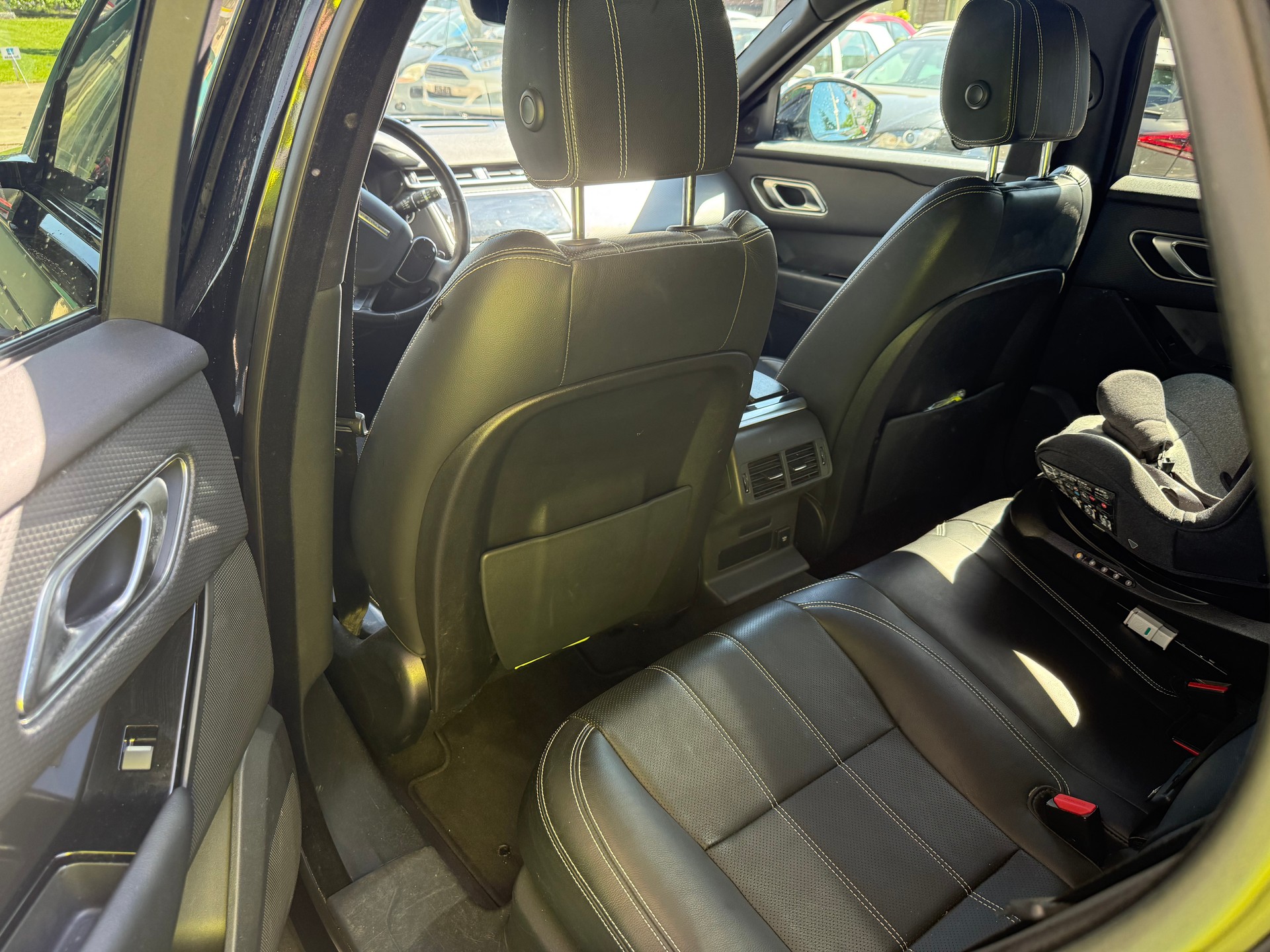 LAND ROVER Range Rover Velar D 275 SE Automatic-image-6