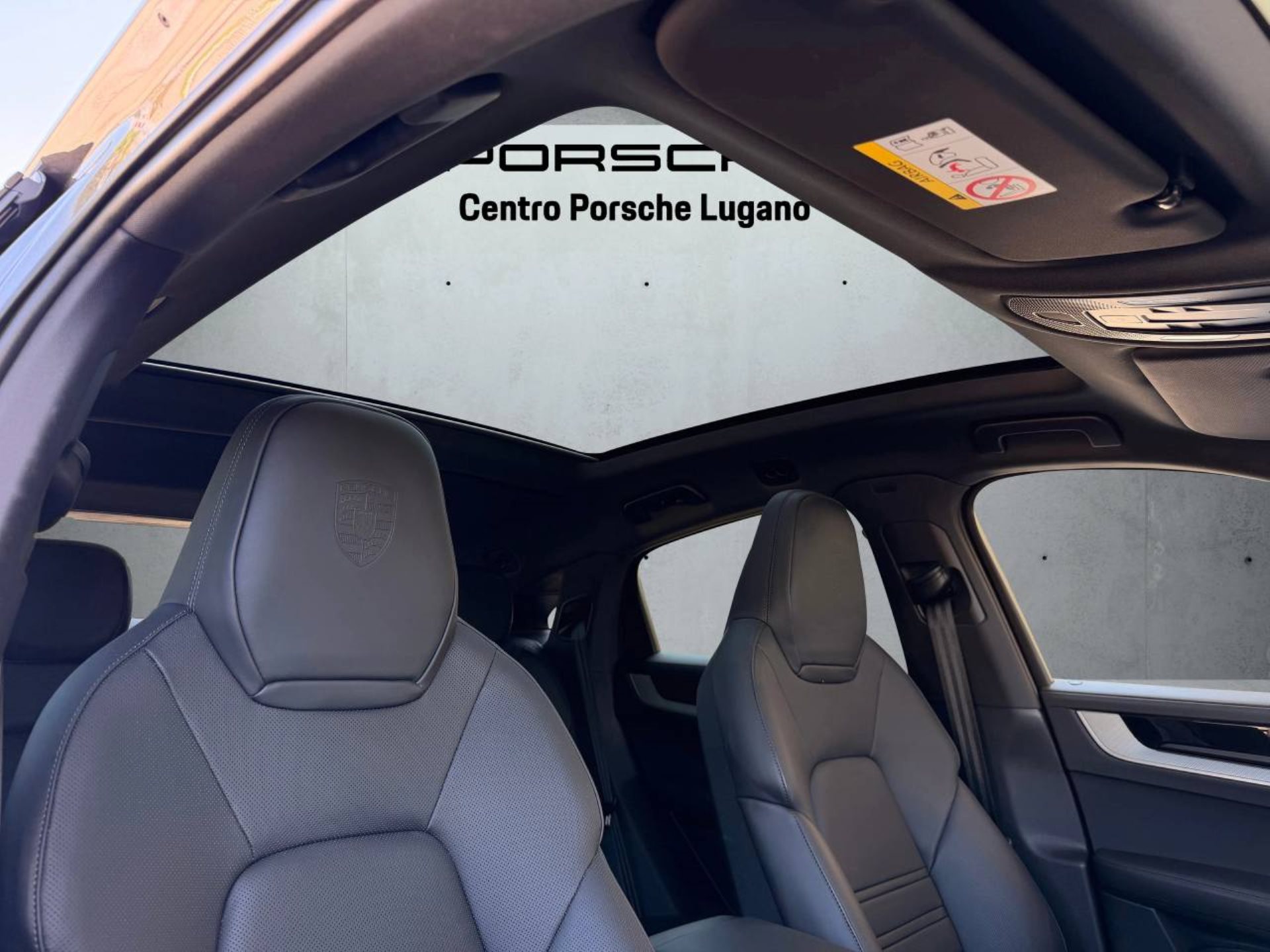 PORSCHE Cayenne E-Hybrid Coupé-image-18