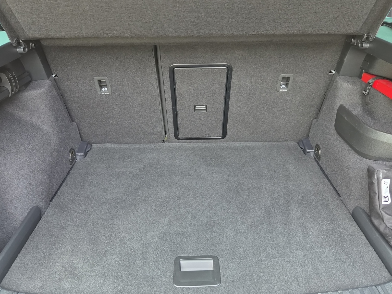 SKODA Karoq 2.0 TDI CR Selection 4x4 DSG-image-9