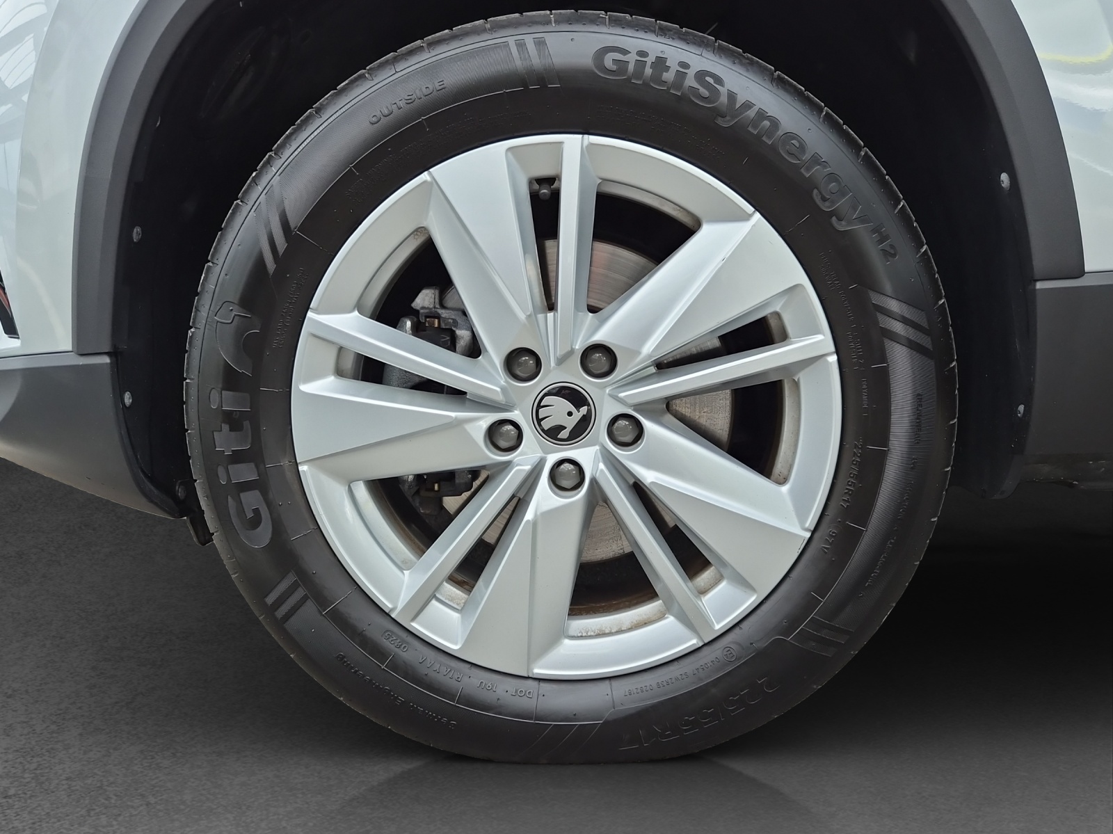 SKODA Karoq 2.0 TDI CR Selection 4x4 DSG-image-11