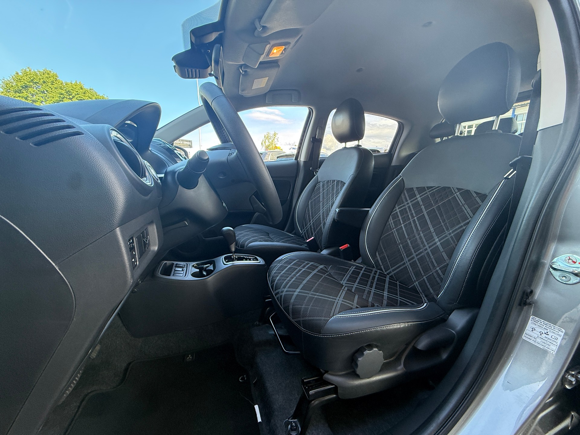 MITSUBISHI Space Star 1.2 Diamond CVT *** TEMPOMAT***-image-8