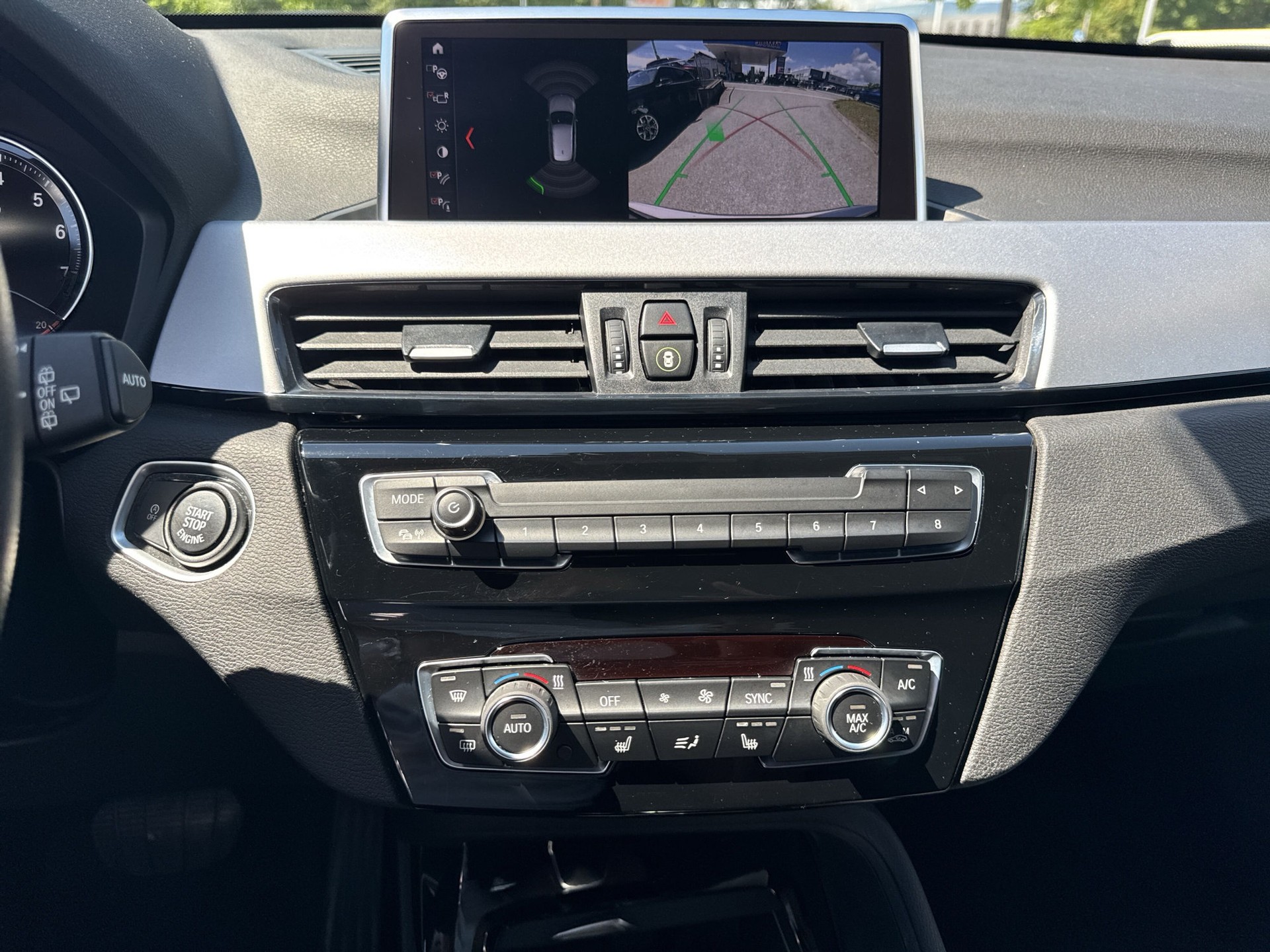 BMW X1 sDrive 18i Steptronic DSK-image-10