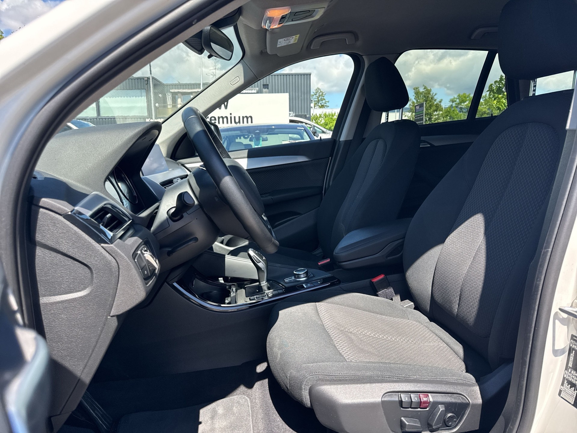 BMW X1 sDrive 18i Steptronic DSK-image-9