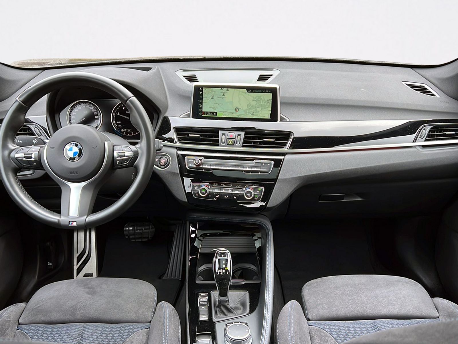 BMW X1 xDrive 20d M Sport Steptronic-image-5