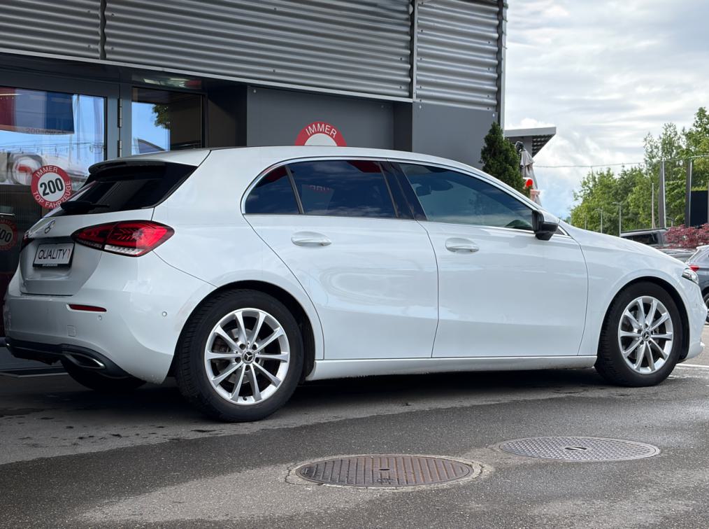 MERCEDES-BENZ A 180 Progressive 7G-DCT-showroom-element-2