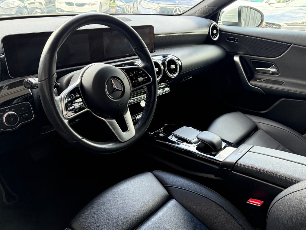 MERCEDES-BENZ A 180 Progressive 7G-DCT-showroom-element-3