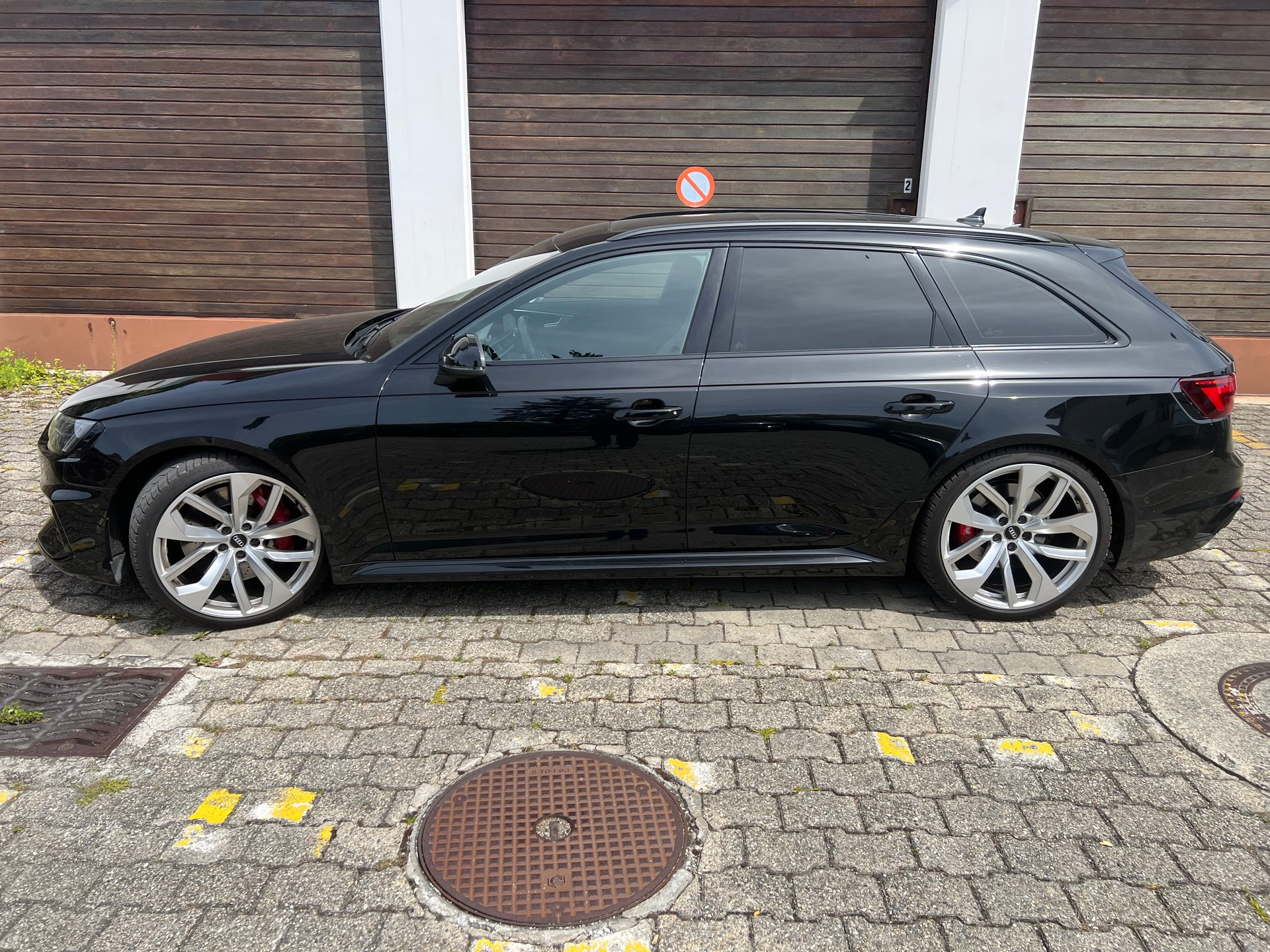 AUDI RS4 Avant 2.9 TFSI quattro tiptronic-image-5
