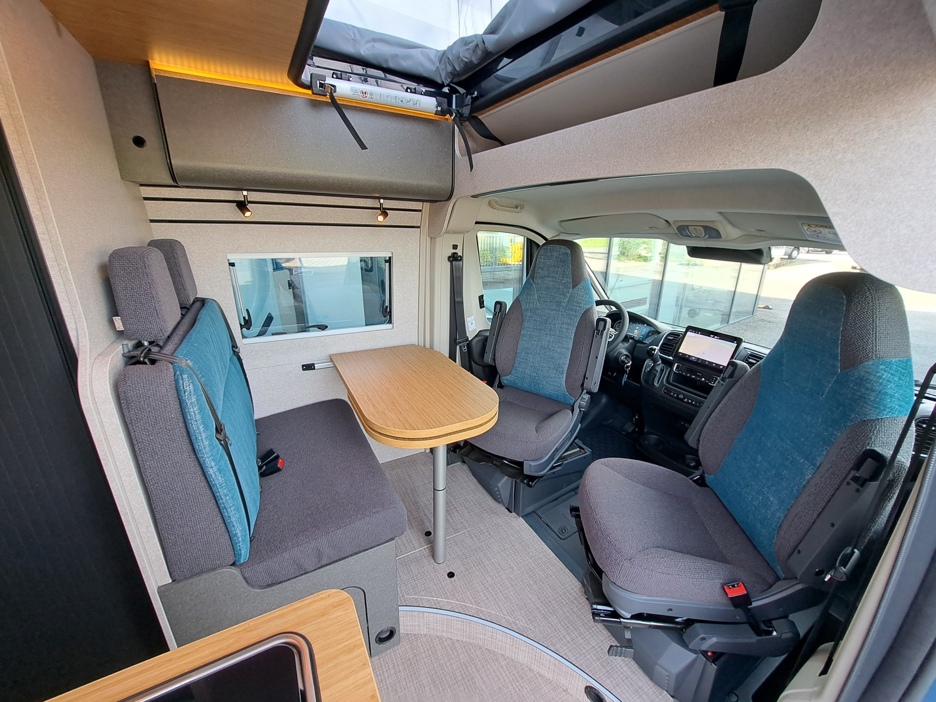 HYMER Redwood 601 Sport-image-1