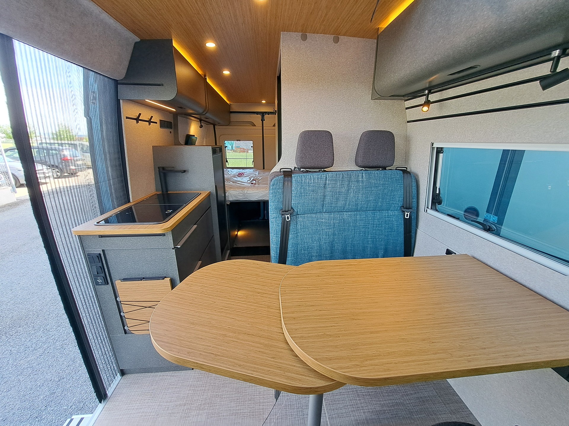 HYMER Redwood 601 Sport-image-9
