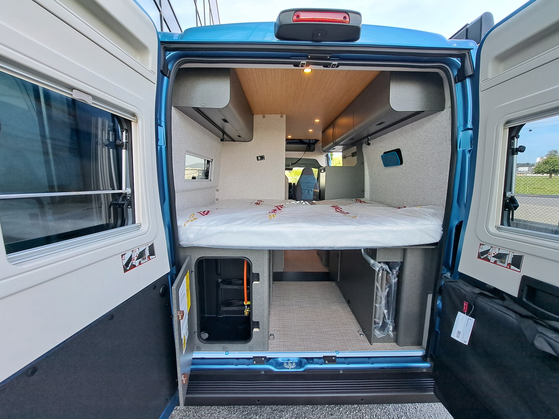 HYMER Redwood 601 Sport-image-13