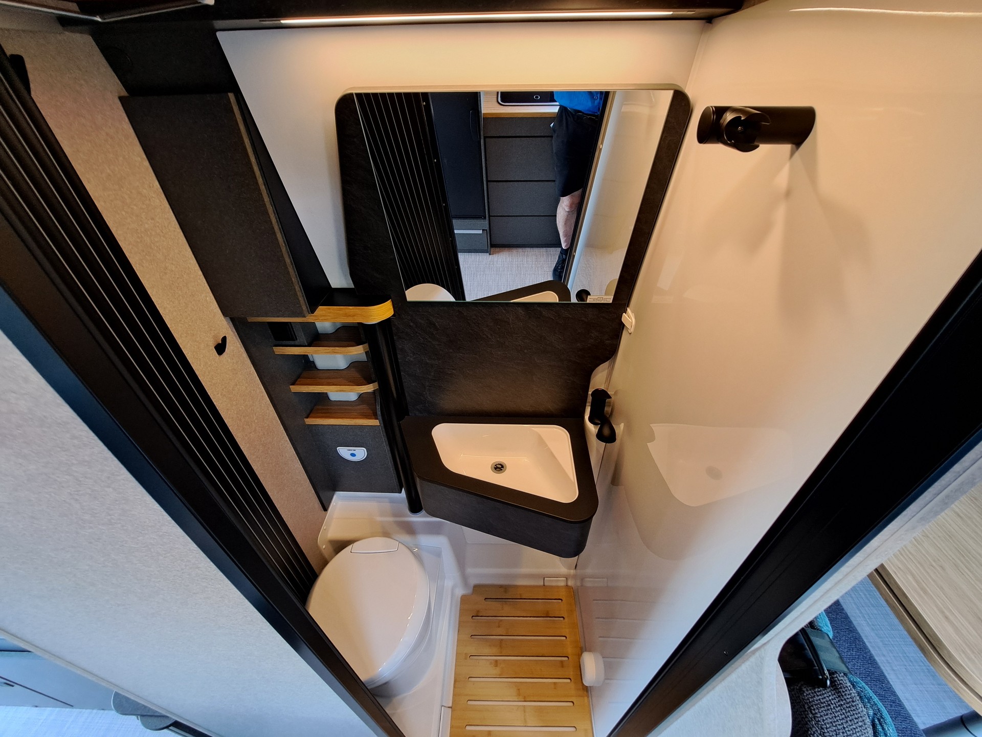 HYMER Redwood 601 Sport-image-4